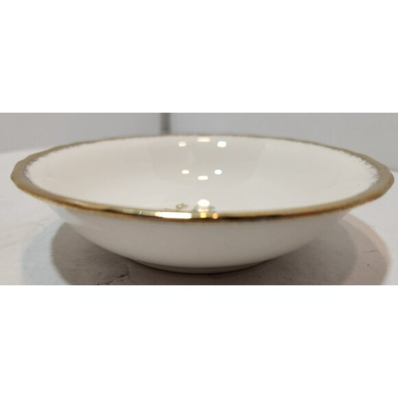 Vtg Royal Tudor Porcelain Linda Floral Pattern 5" Fruit/Dessert Bowls Set Of 4 - Picture 6 of 7